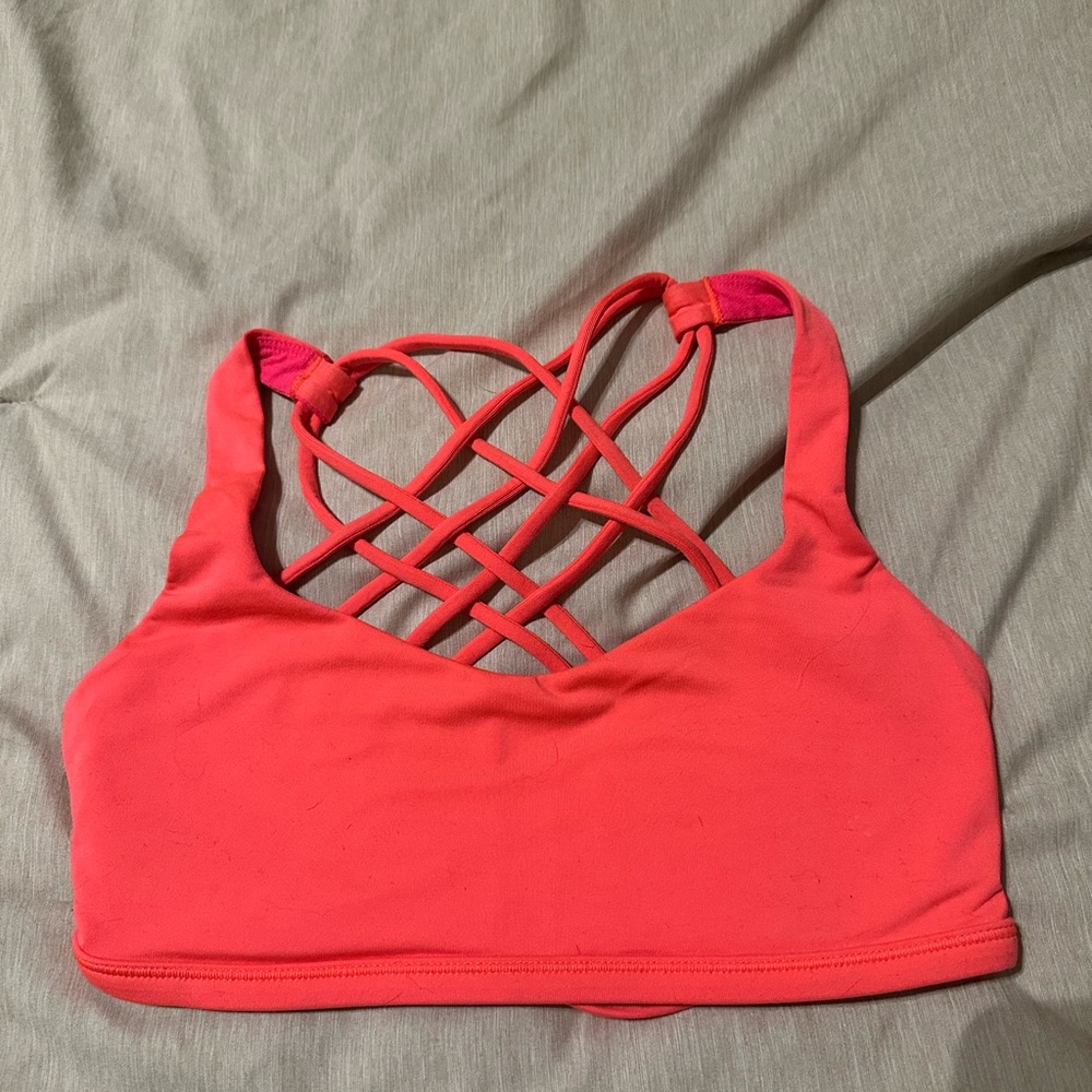 Lululemon free to be wild size 4 orange/pink color bra pads included sports bra